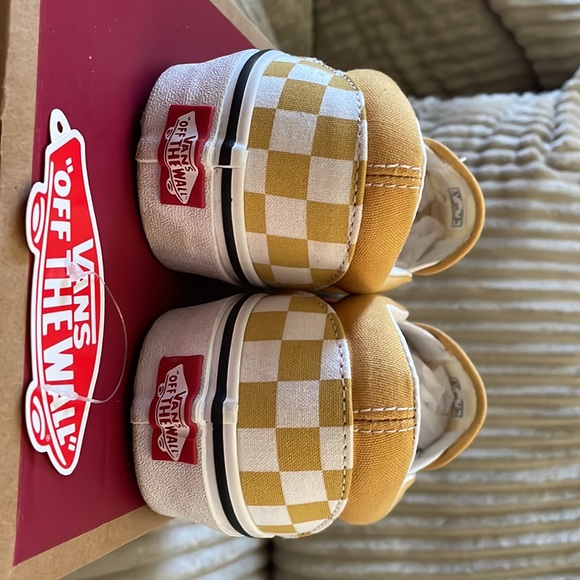 Yellow checkered slip on vans - Picture 5 of 9